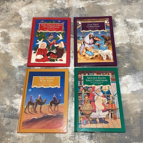 Vintage Christmas Treasury Pop-Up Series Set of 4 Books - Picture 16 of 16